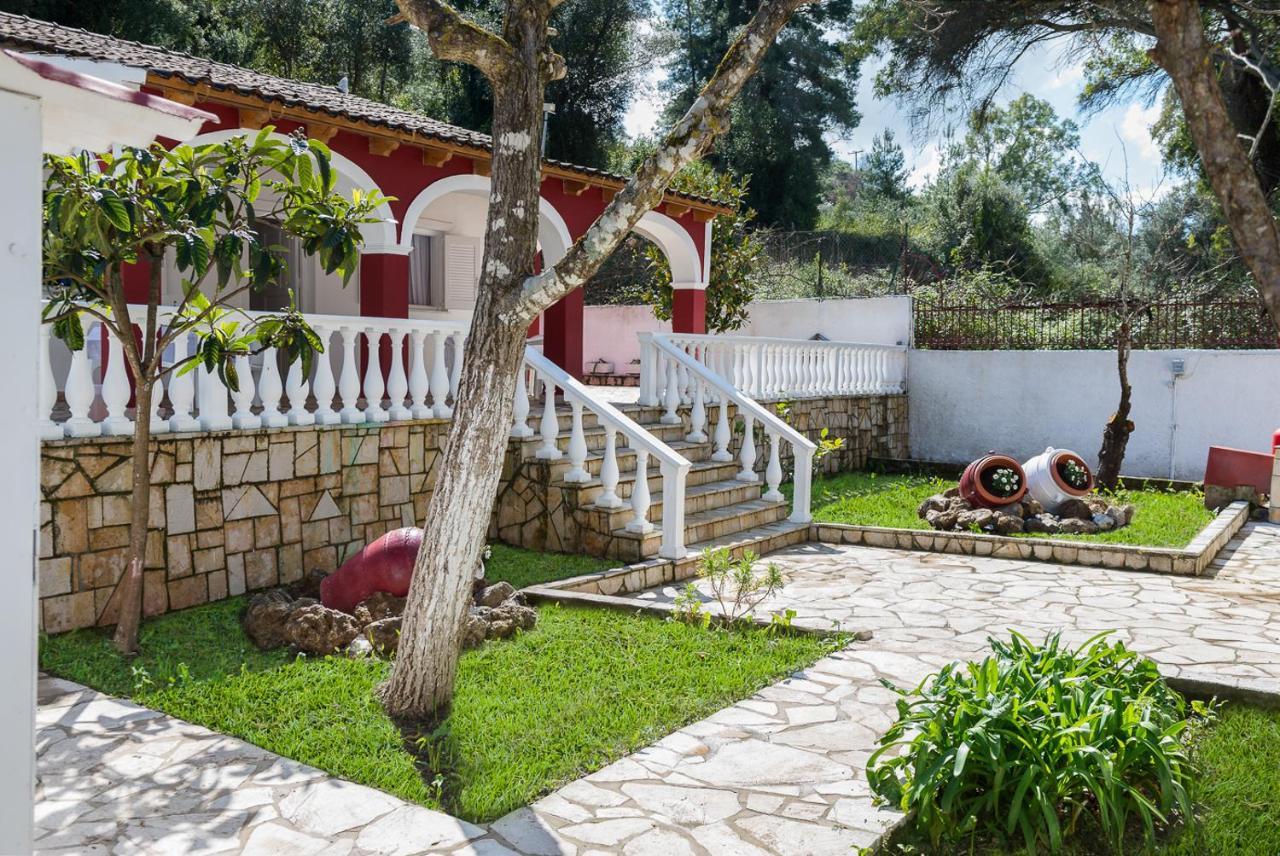Merlyn Rooms Into The Nature, 100M From The Beach Dafníla Kültér fotó