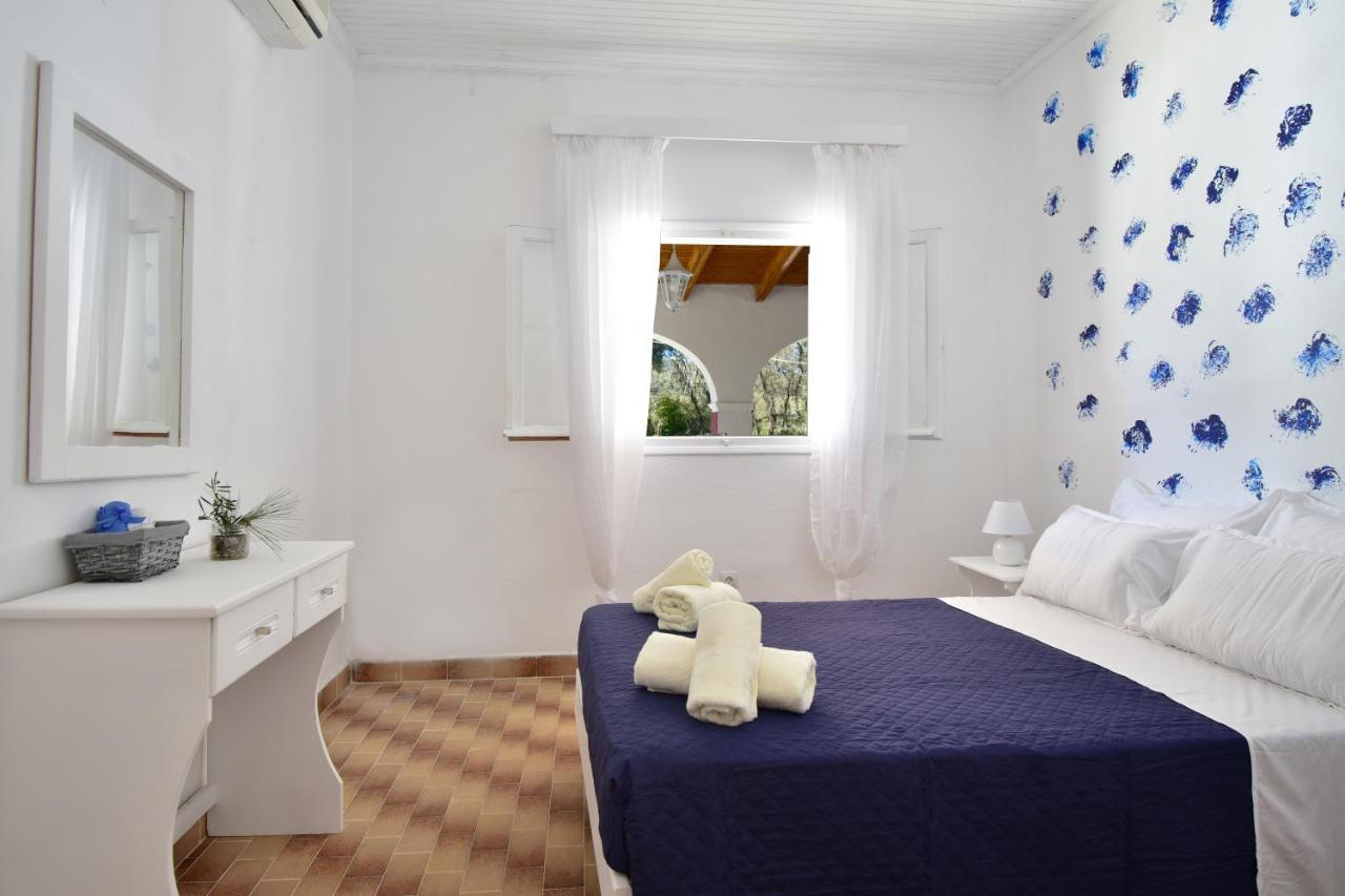 Merlyn Rooms Into The Nature, 100M From The Beach Dafníla Kültér fotó